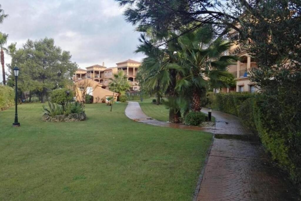 Precioso Apartamento Muy Cerca De La Playa Chiclana de la Frontera Exterior foto